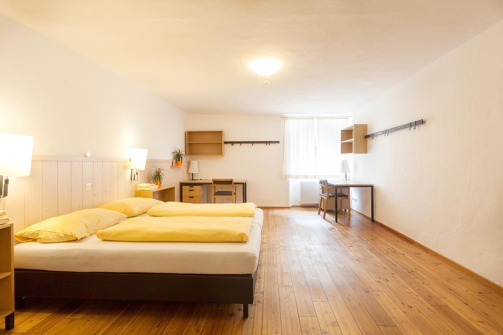 Hotel Kolping Hallein Extérieur photo
